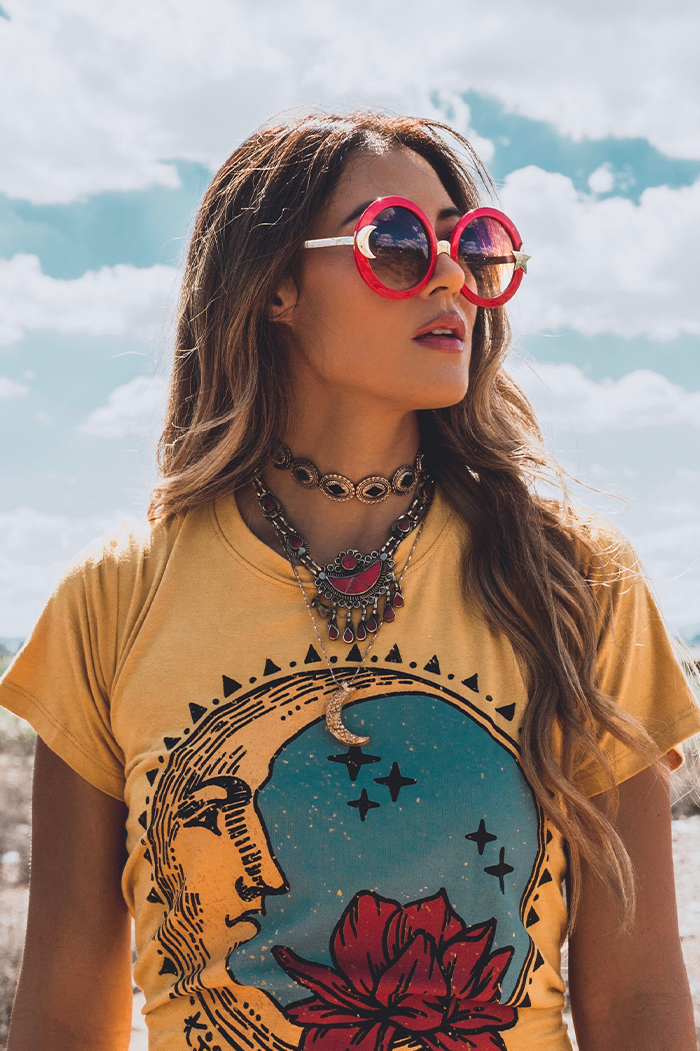 Kiss The Moon Beverly Tee