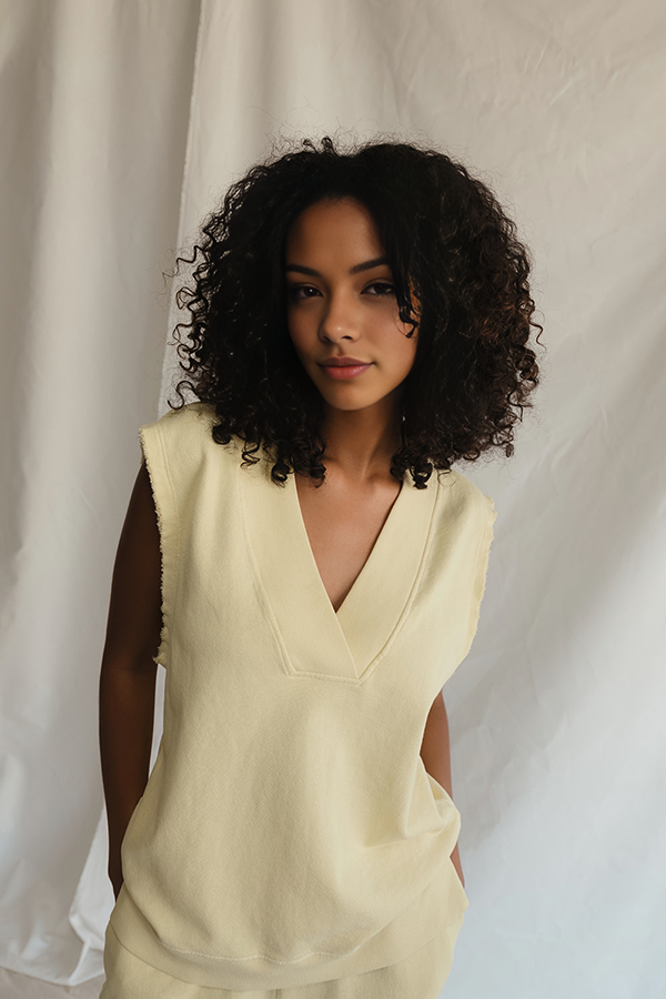 Raw Edge Villa Vest