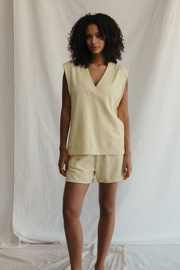 Raw Edge Villa Vest