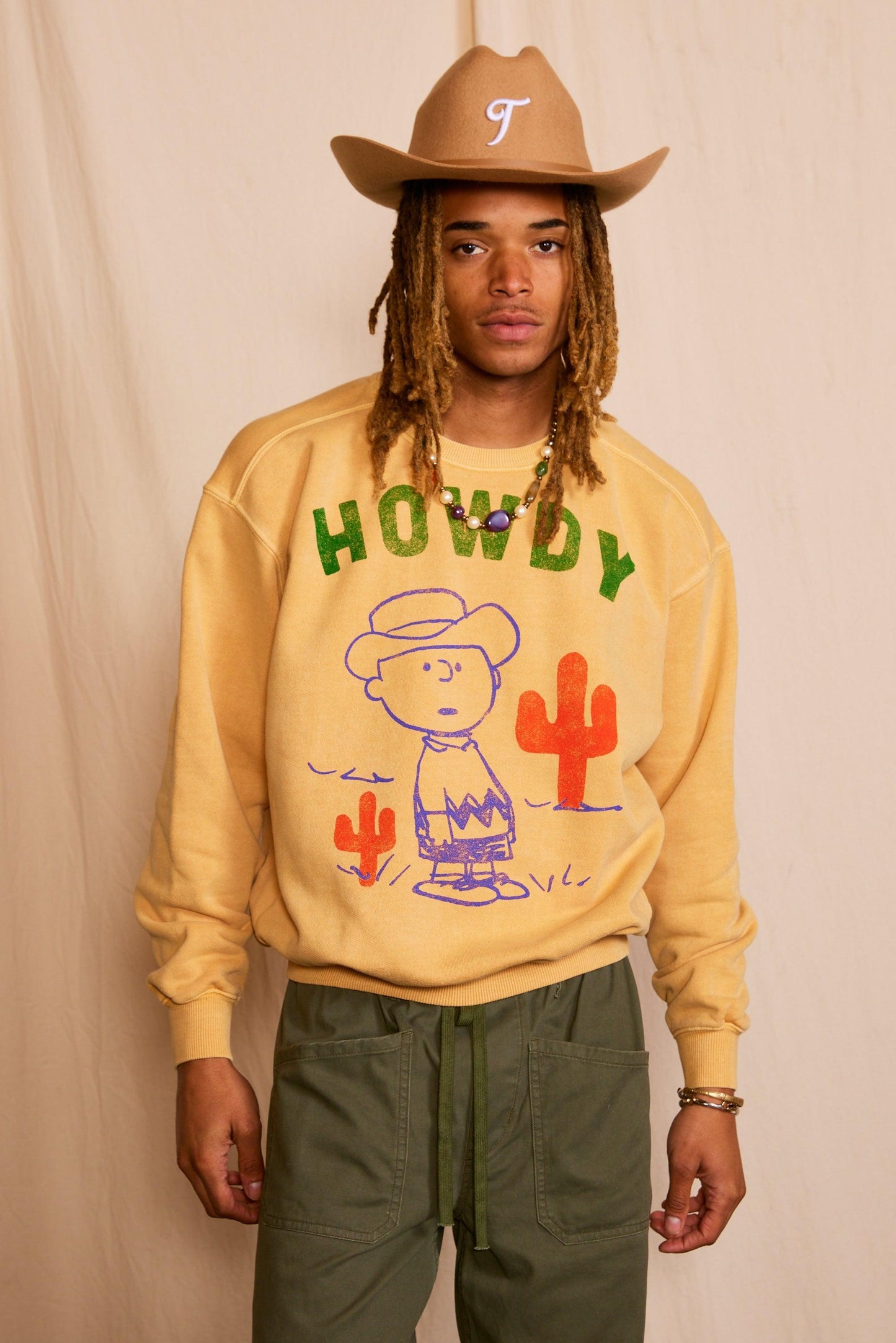 Peanuts Cowboy Charlie Men's Sweatshirt - Life Clothing Co