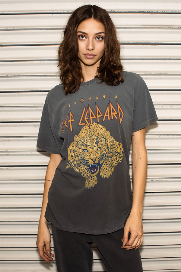 Def Leppard Pyro Boyfriend Tee