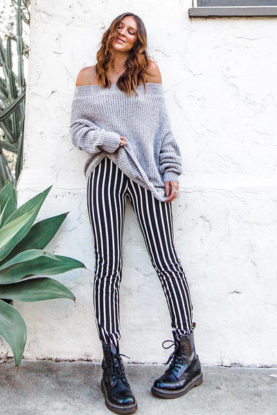 These Outfits Are Proof That You Need A Pair Of White Pants | Le Chic Street