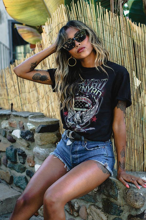 Lynyrd Skynyrd Guitar Vintage Tee - Life Clothing Co